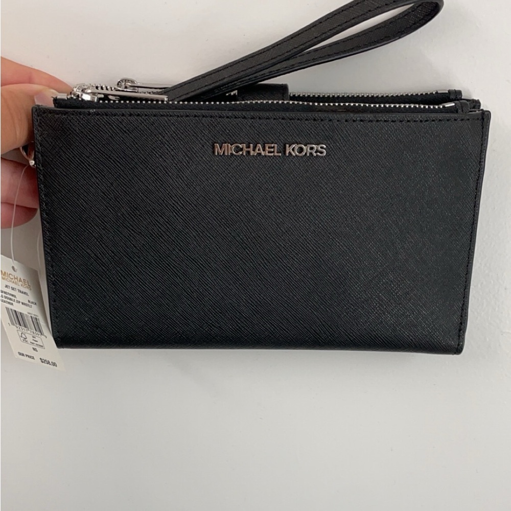 Michael Kors Smartphone Wallet/Wristlet